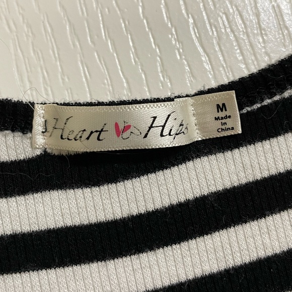 Black and white striped sundress - Picture 3 of 3